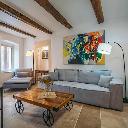 La Maison De La Calade بيت للعطل Fons-sur-Lussan